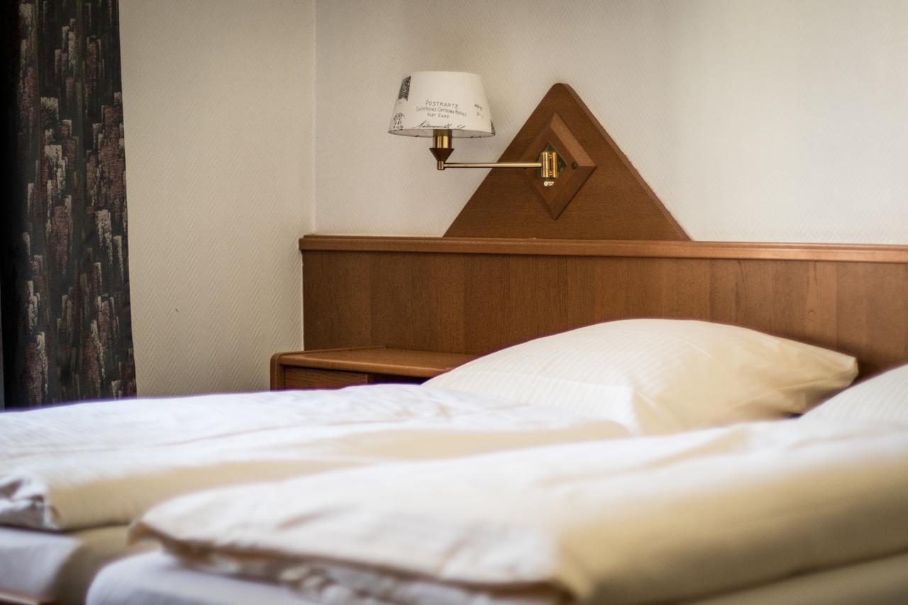 Hotel Alscher レバークーゼン エクステリア 写真