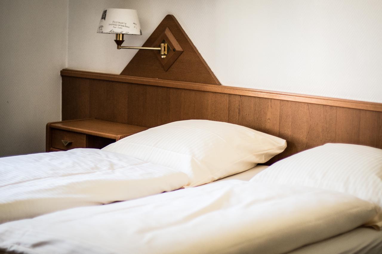 Hotel Alscher レバークーゼン エクステリア 写真